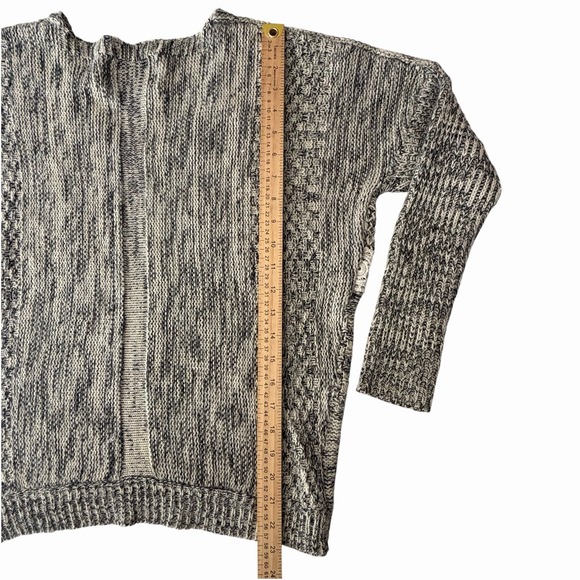 Paper‎ Crane Marled Sweater V-Neck Small Gray White Embroidered Crochet Lace EUC - Picture 5 of 8